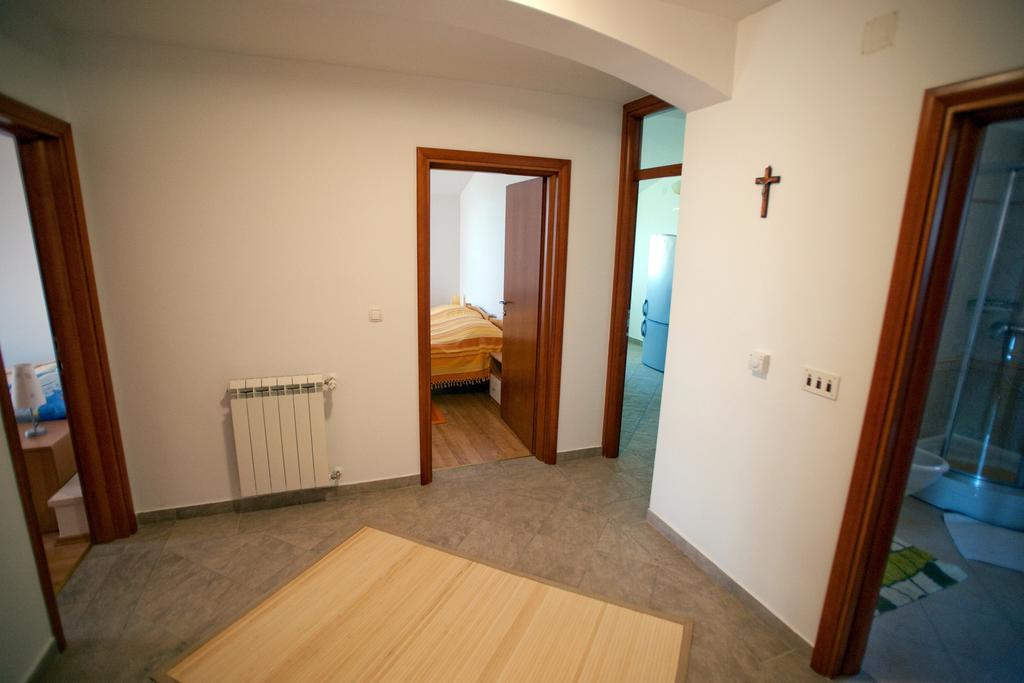 Apartments Marinic Primosten Bilik gambar