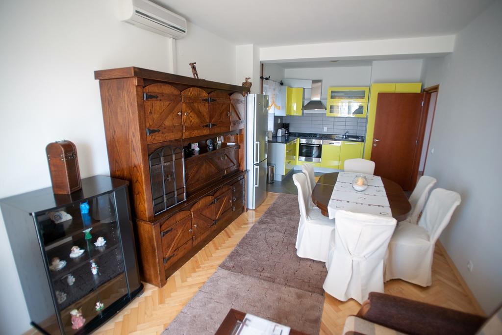 Apartments Marinic Primosten Bilik gambar